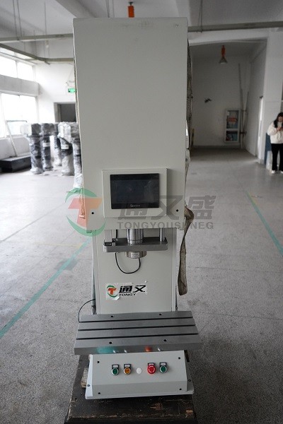 伺服壓機和傳統(tǒng)壓機相比有什么優(yōu)勢嗎？